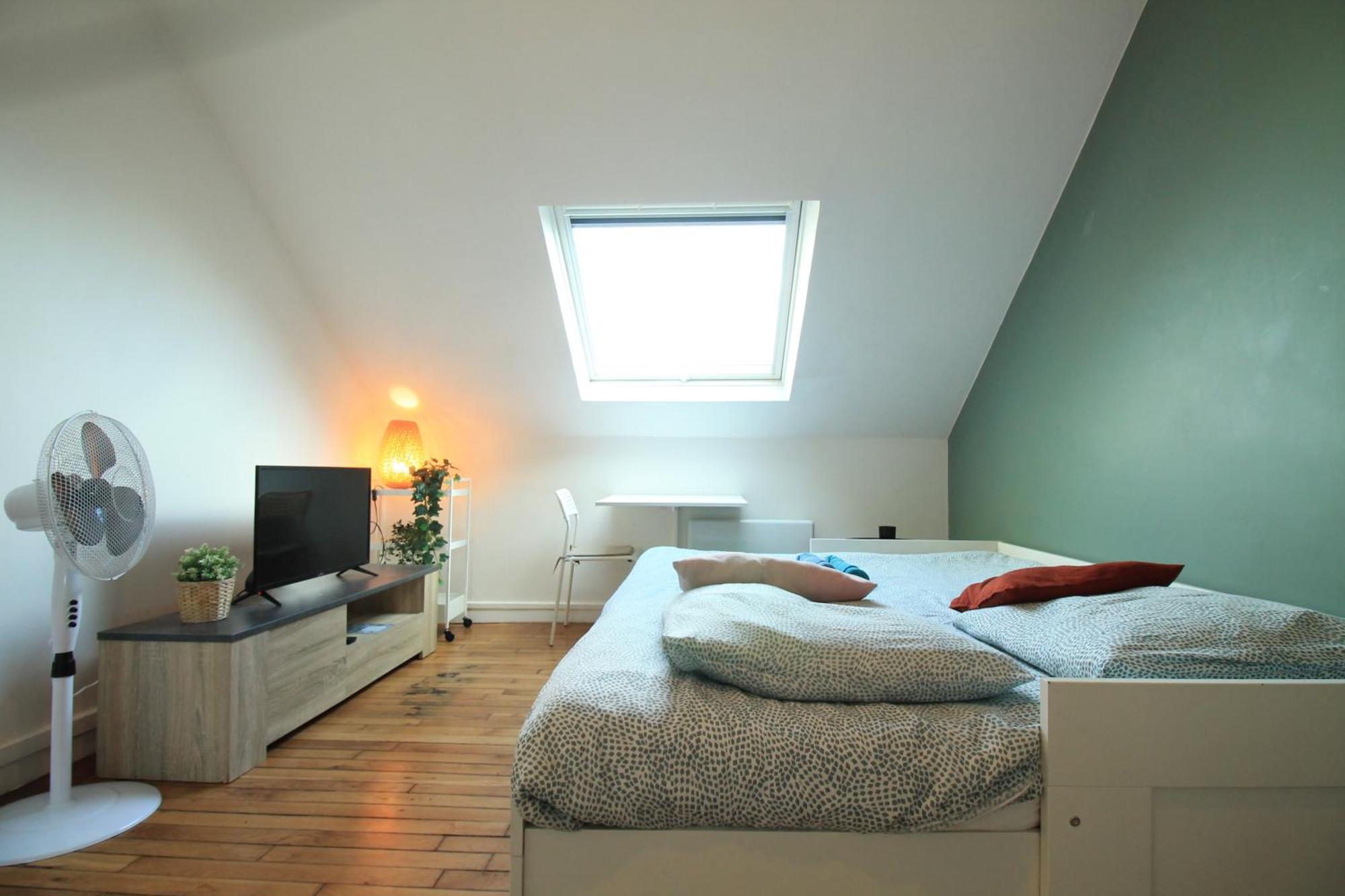 Disponible - Appartement Entier - 10Mn Rer B Aeroport Cdg - Paris Gare Du Nord, T11 Express, Le Bourget, Tout Equipe, Netflix Gratuit, 3 Personnes, 4Eme Etage, Escaliers, Parc Des Expositions, Parking Rue Gratuit Apres 19H Дранси Экстерьер фото